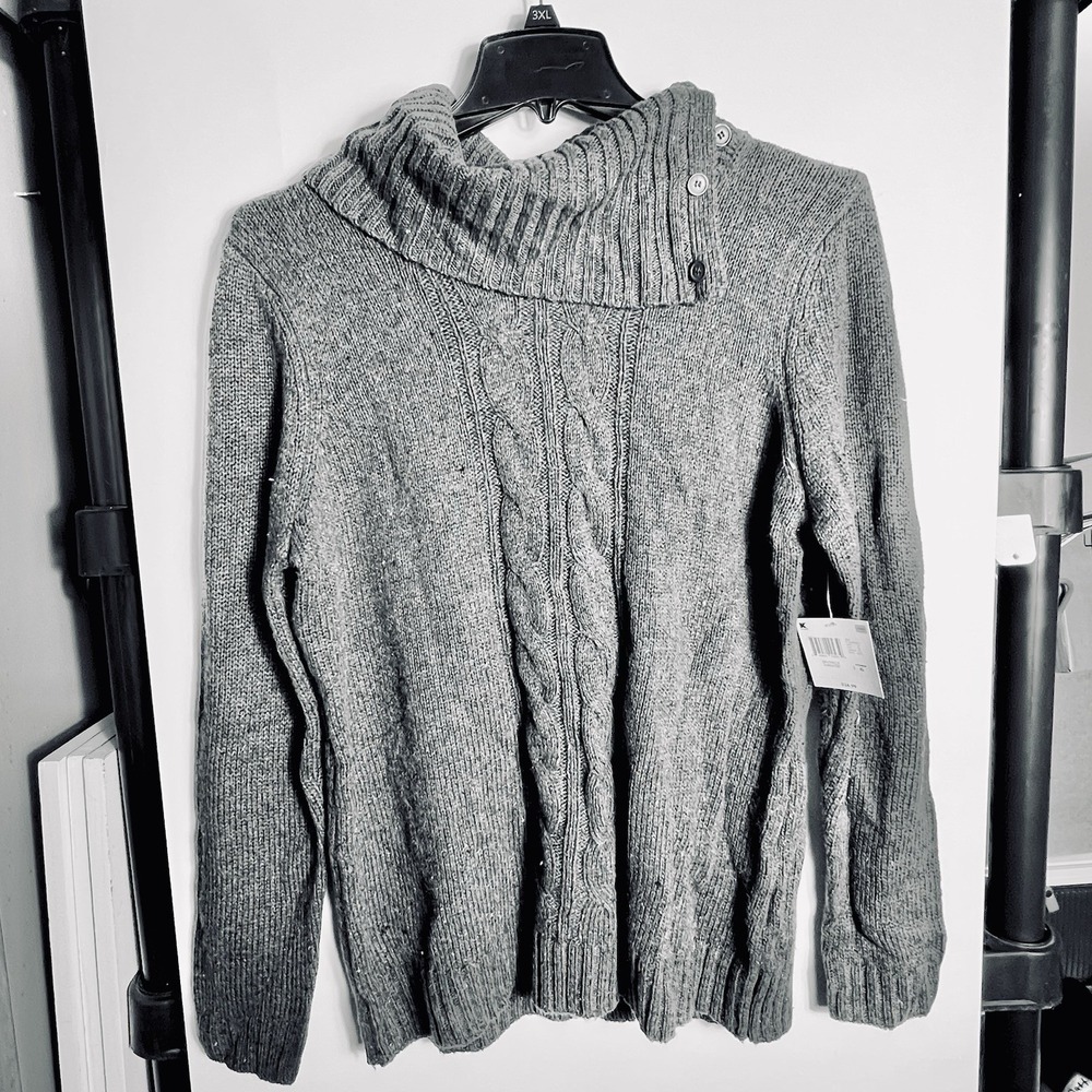 Basic Editions Women's XL Gray Cable Knit Split Neck Button Collar‎ Sweater NOS